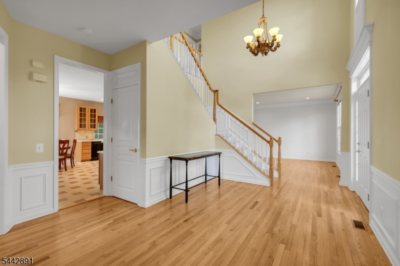 16 Bedford Dr