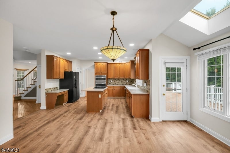 5 Savannah Ct