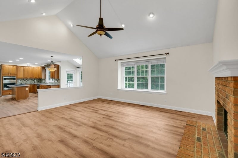5 Savannah Ct