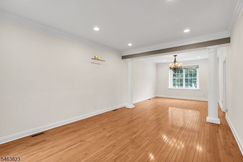 5 Savannah Ct