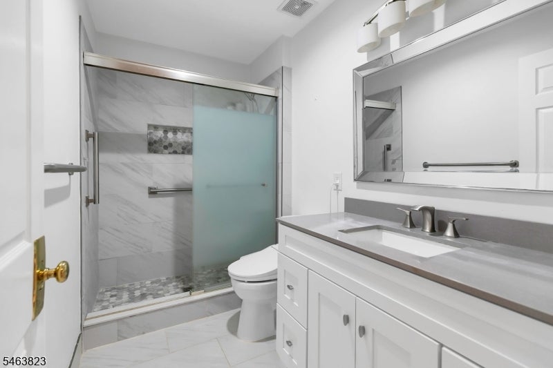 5 Savannah Ct
