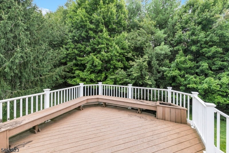 5 Savannah Ct