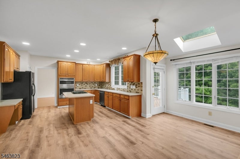 5 Savannah Ct