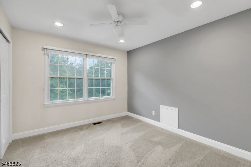 5 Savannah Ct