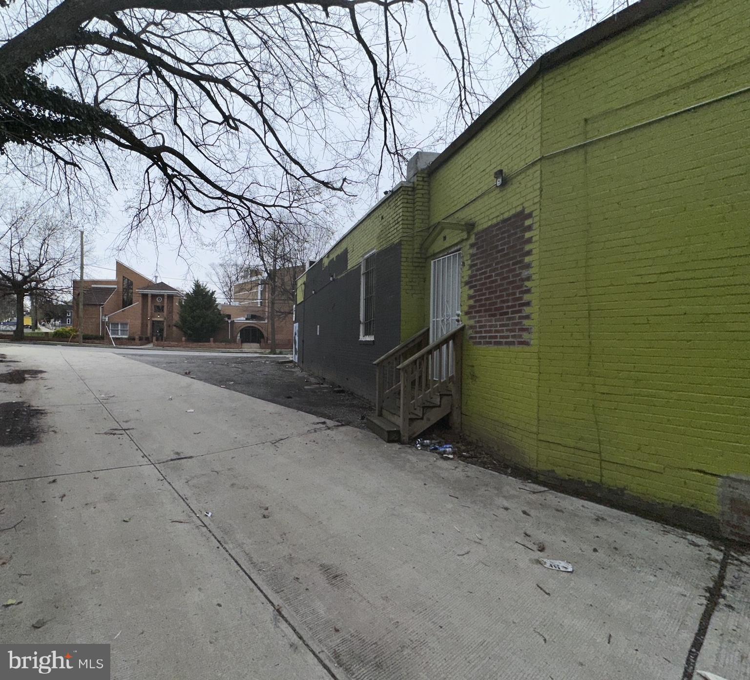 2409 FRANKLIN STREET NE