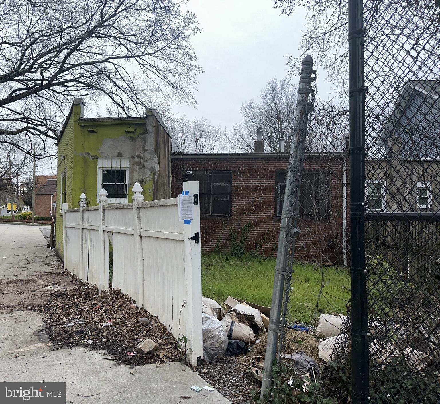 2409 FRANKLIN STREET NE