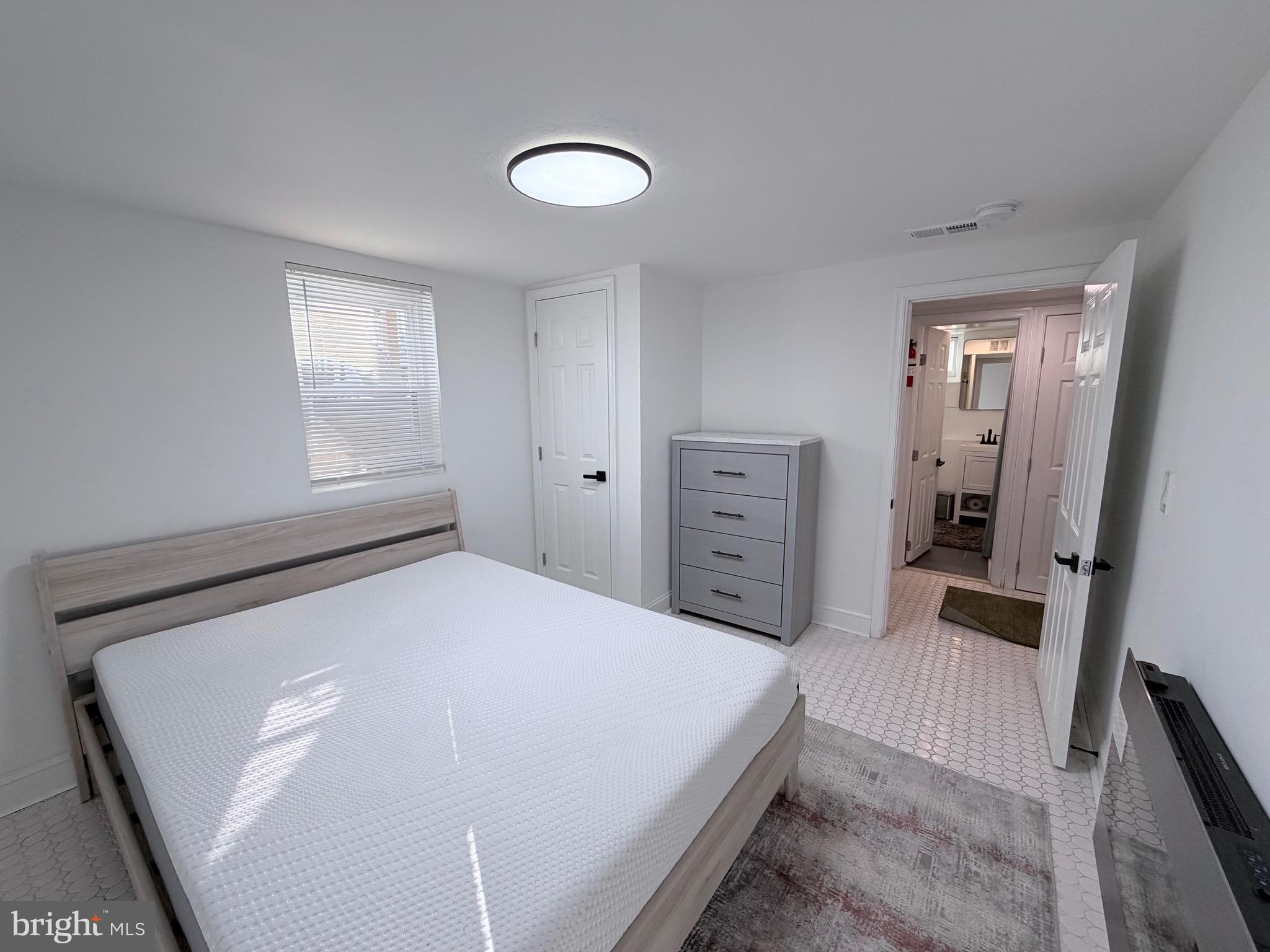 805 MALCOLM X AVENUE SE