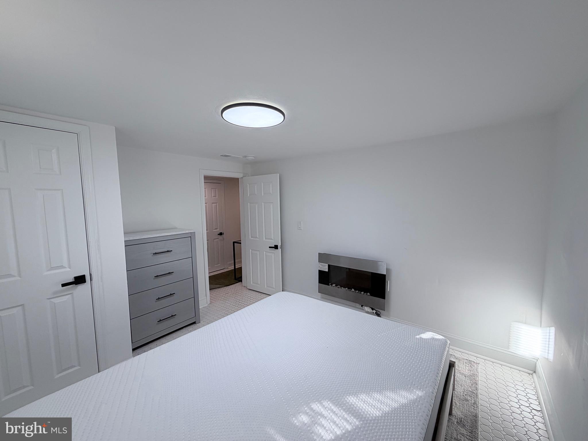 805 MALCOLM X AVENUE SE