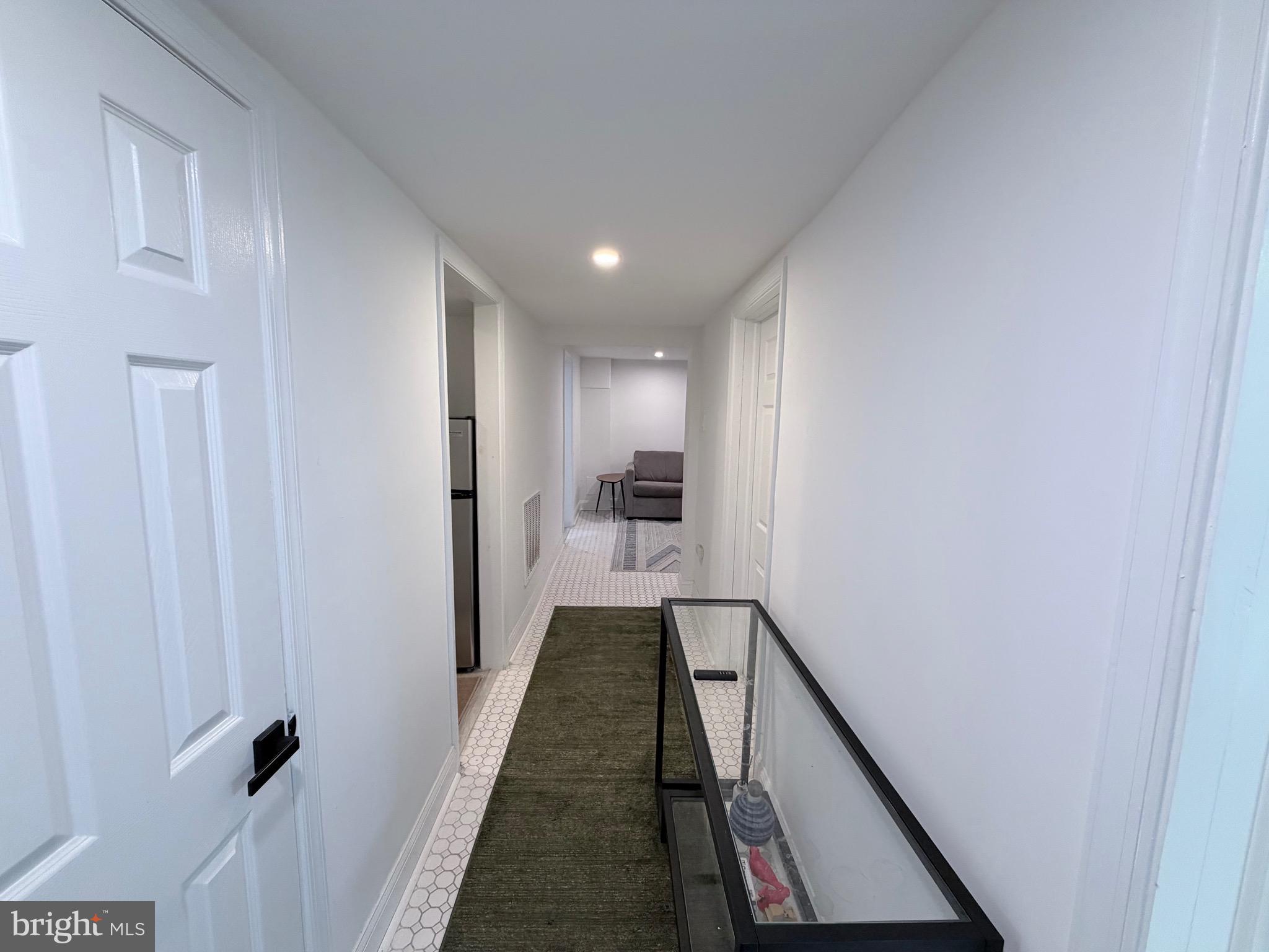 805 MALCOLM X AVENUE SE