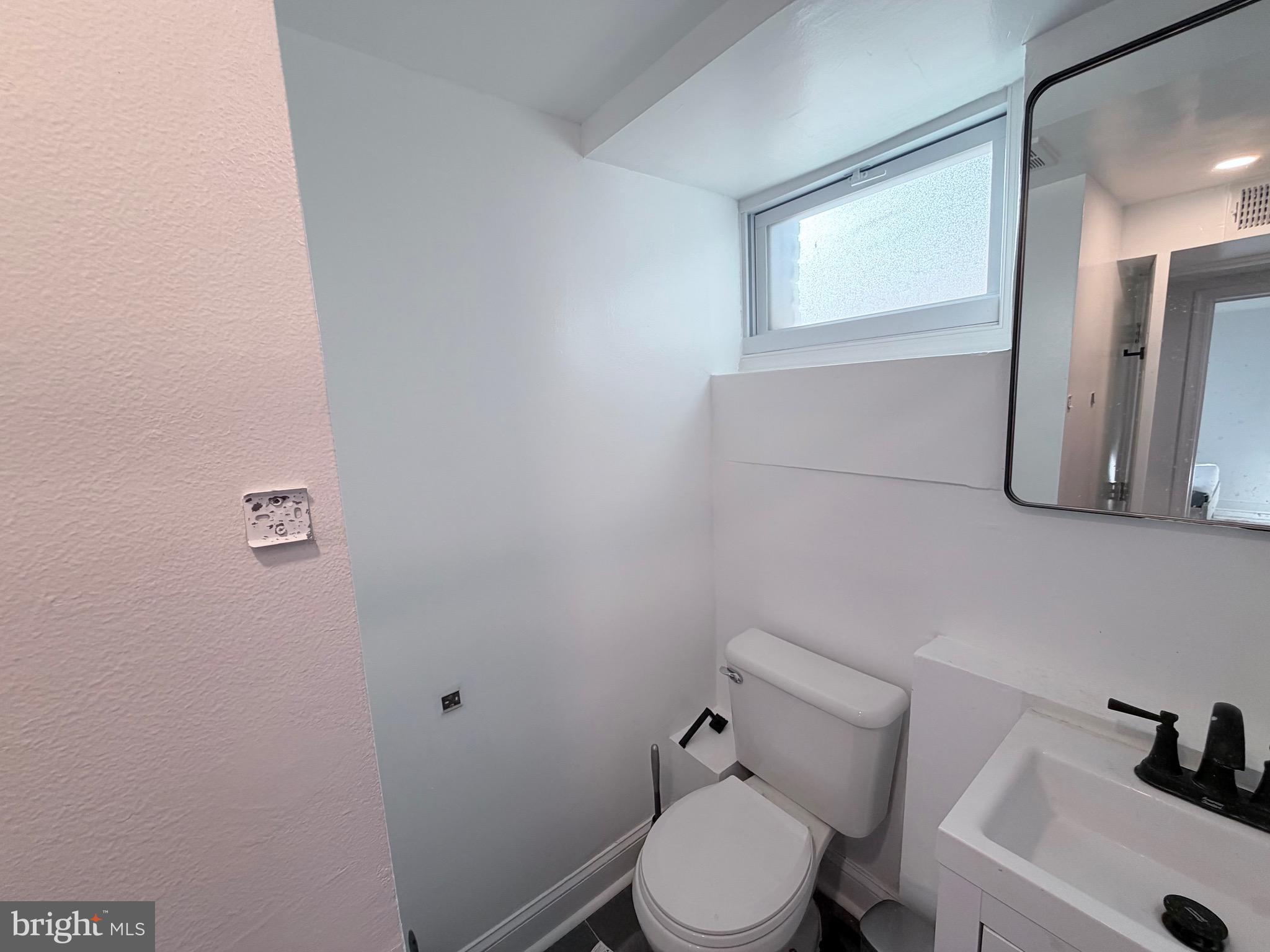 805 MALCOLM X AVENUE SE