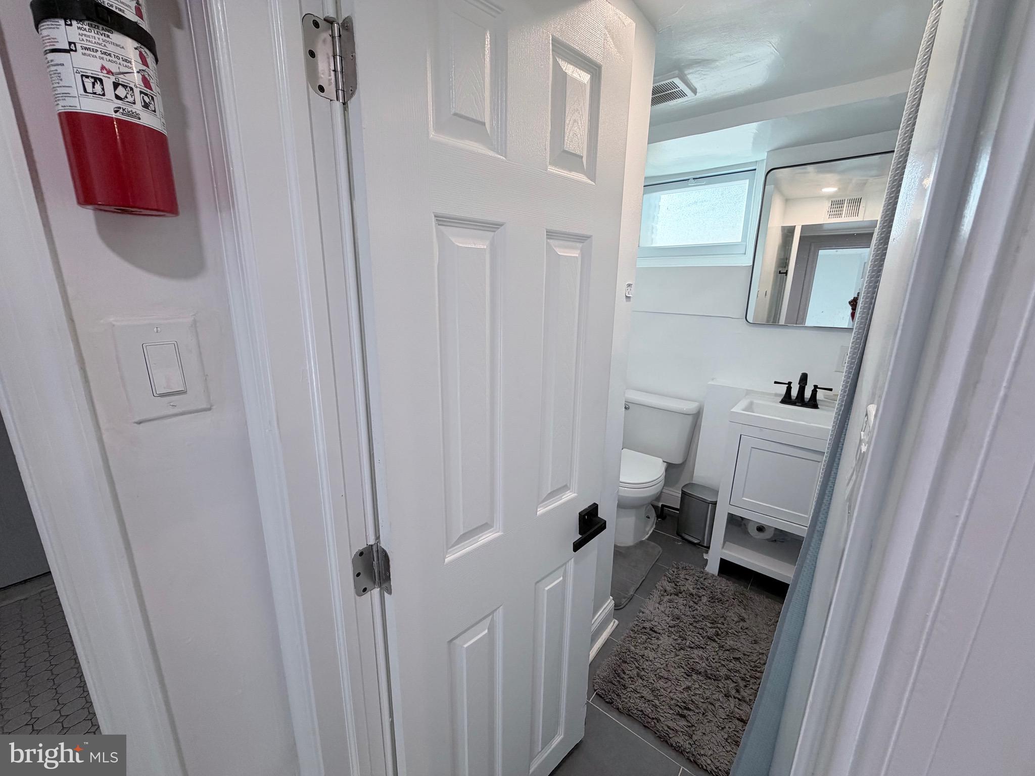 805 MALCOLM X AVENUE SE