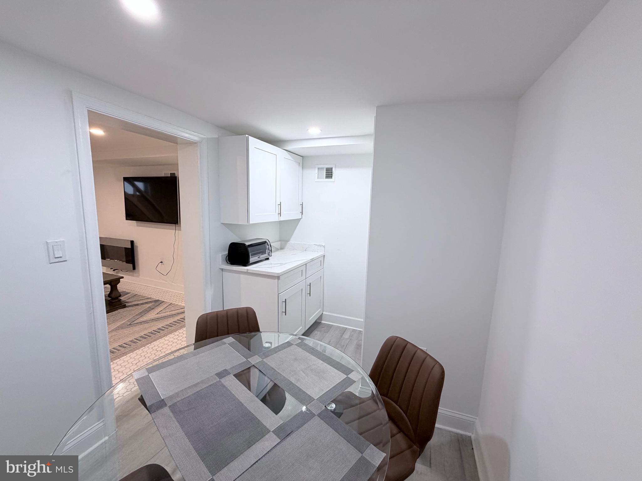 805 MALCOLM X AVENUE SE