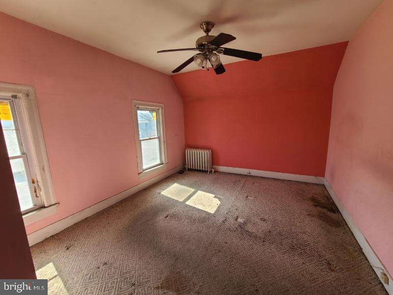 1040 EVARTS STREET NE