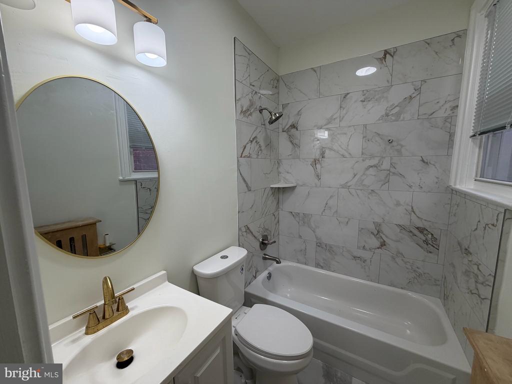 2707 11TH - 1 STREET NW