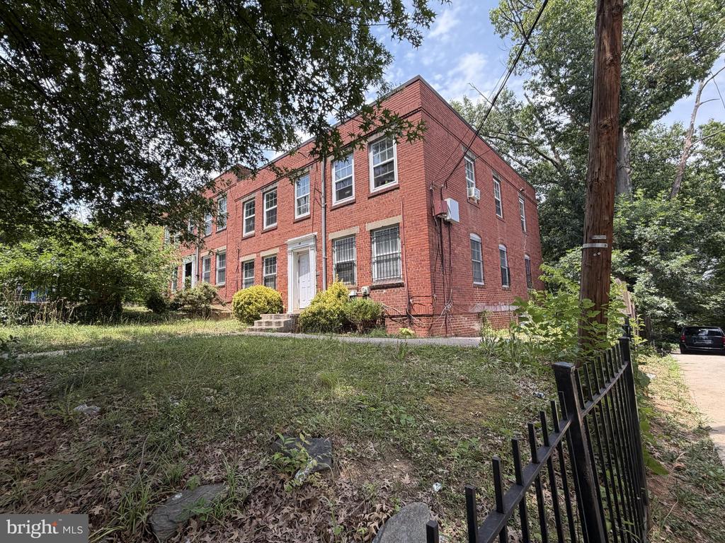 65 FORRESTER STREET SW