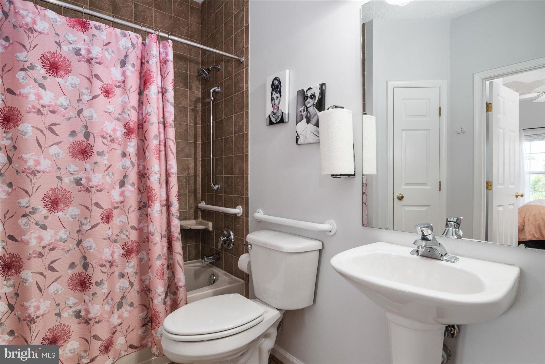 2503 AMBER ORCHARD COURT W 304