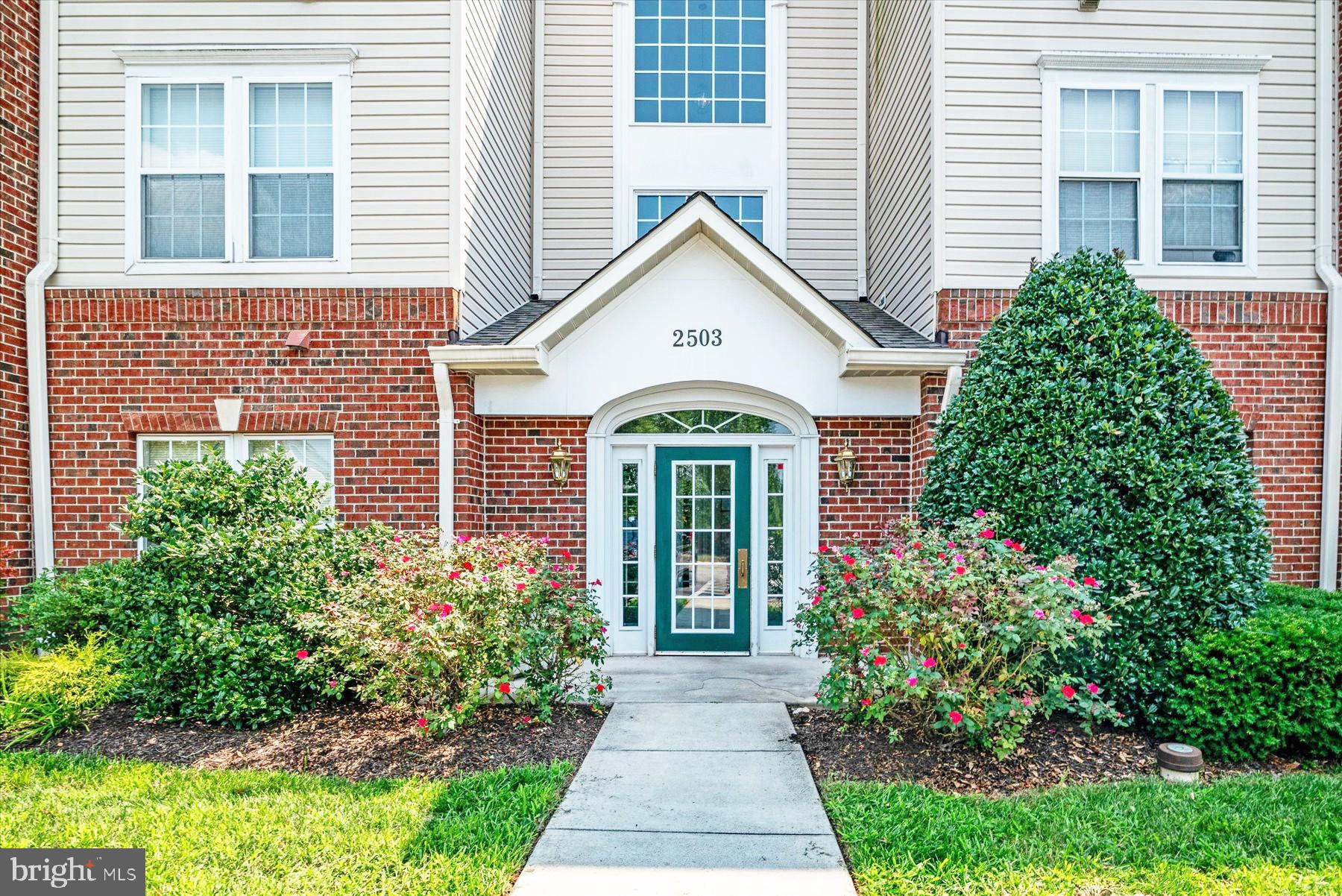 2503 AMBER ORCHARD COURT W 304