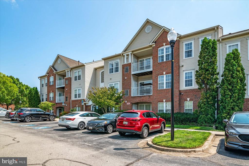 2503 AMBER ORCHARD COURT W 304