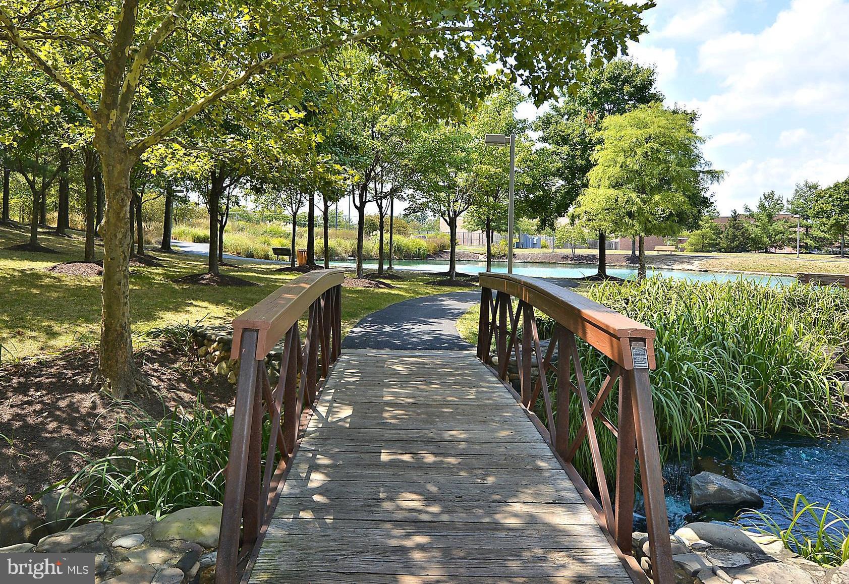 2503 AMBER ORCHARD COURT W 304