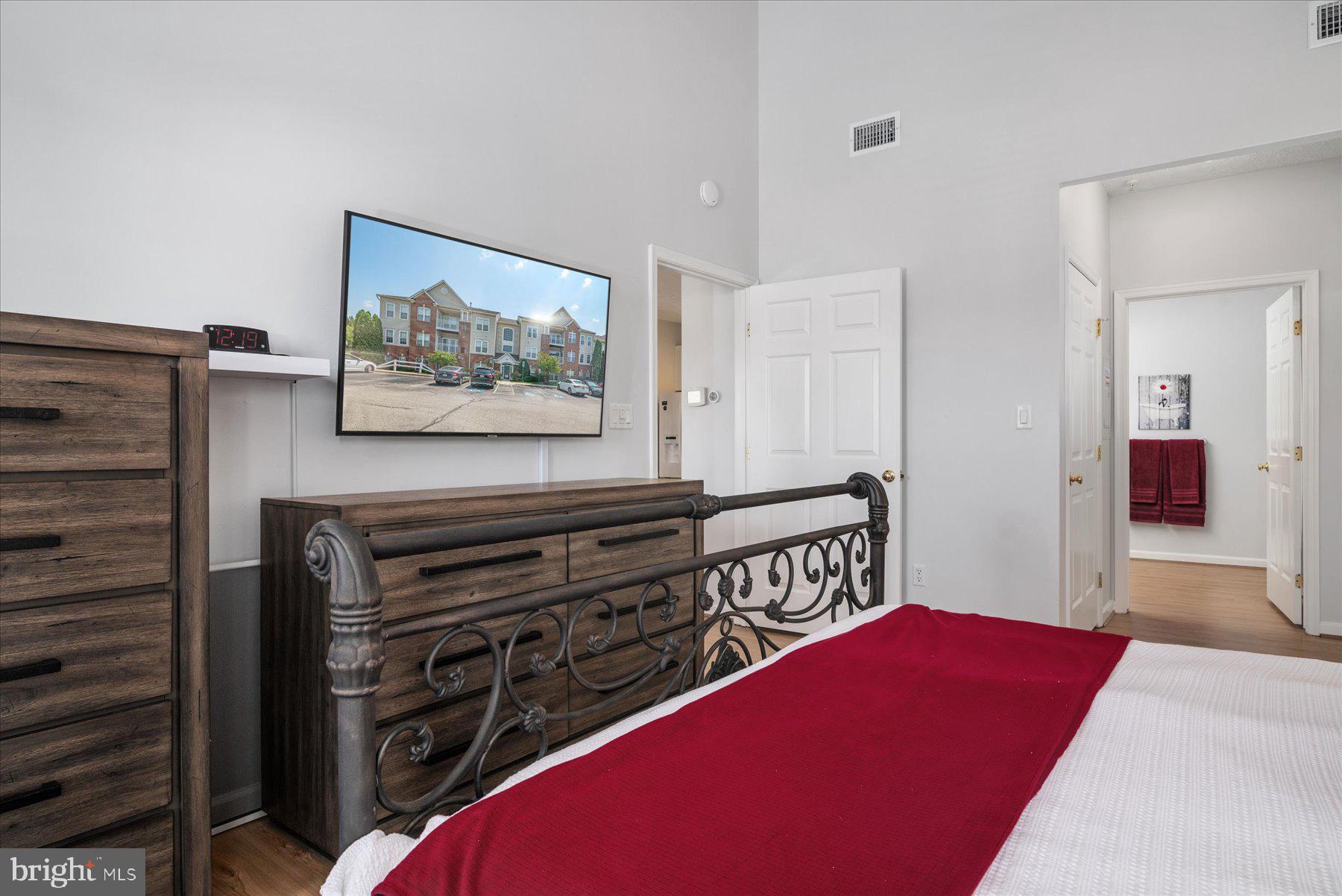 2503 AMBER ORCHARD COURT W 304