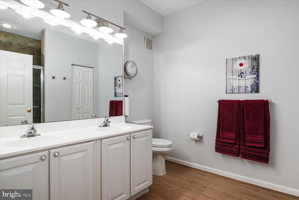 2503 AMBER ORCHARD COURT W 304