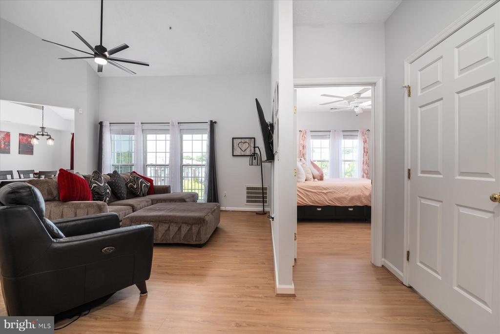 2503 AMBER ORCHARD COURT W 304