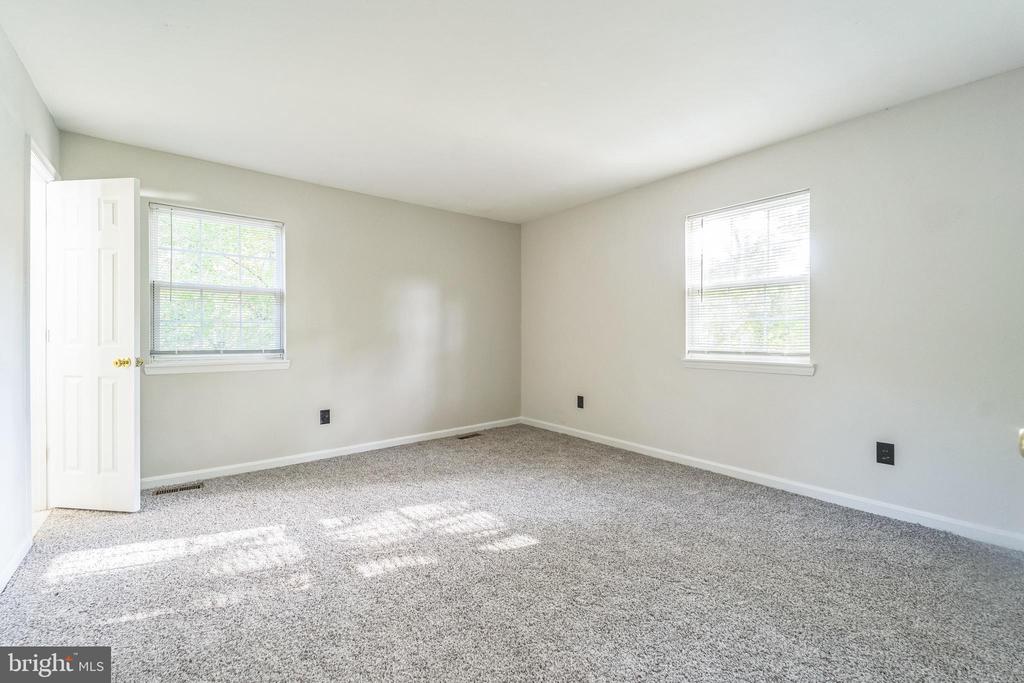 658 CEDAR DRIVE