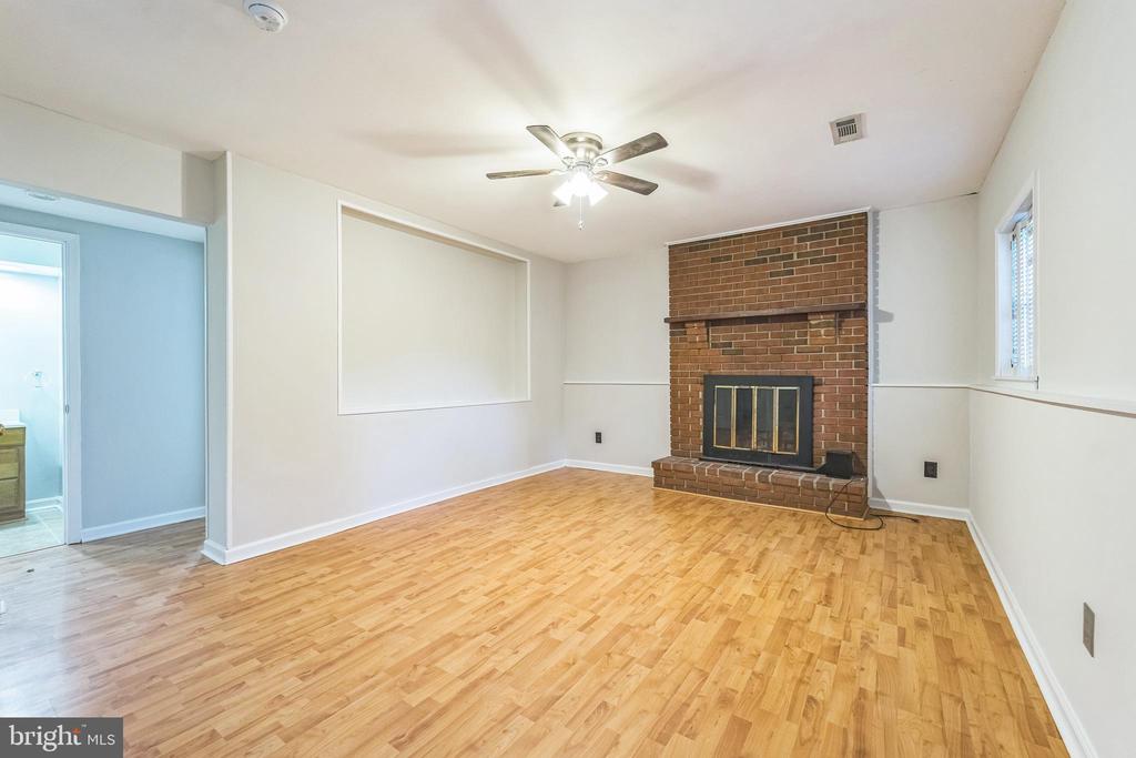 658 CEDAR DRIVE