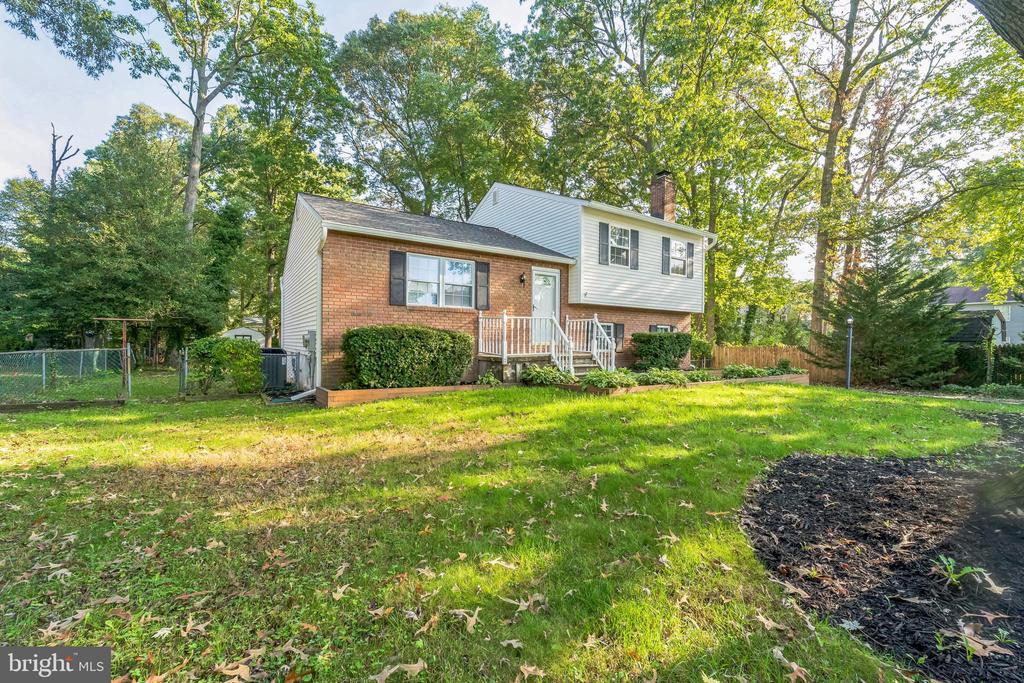 658 CEDAR DRIVE