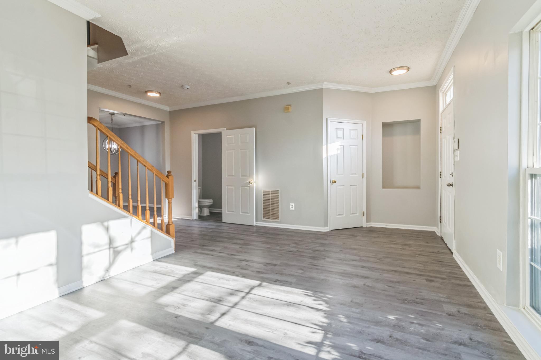 8362 FINCHLEIGH STREET