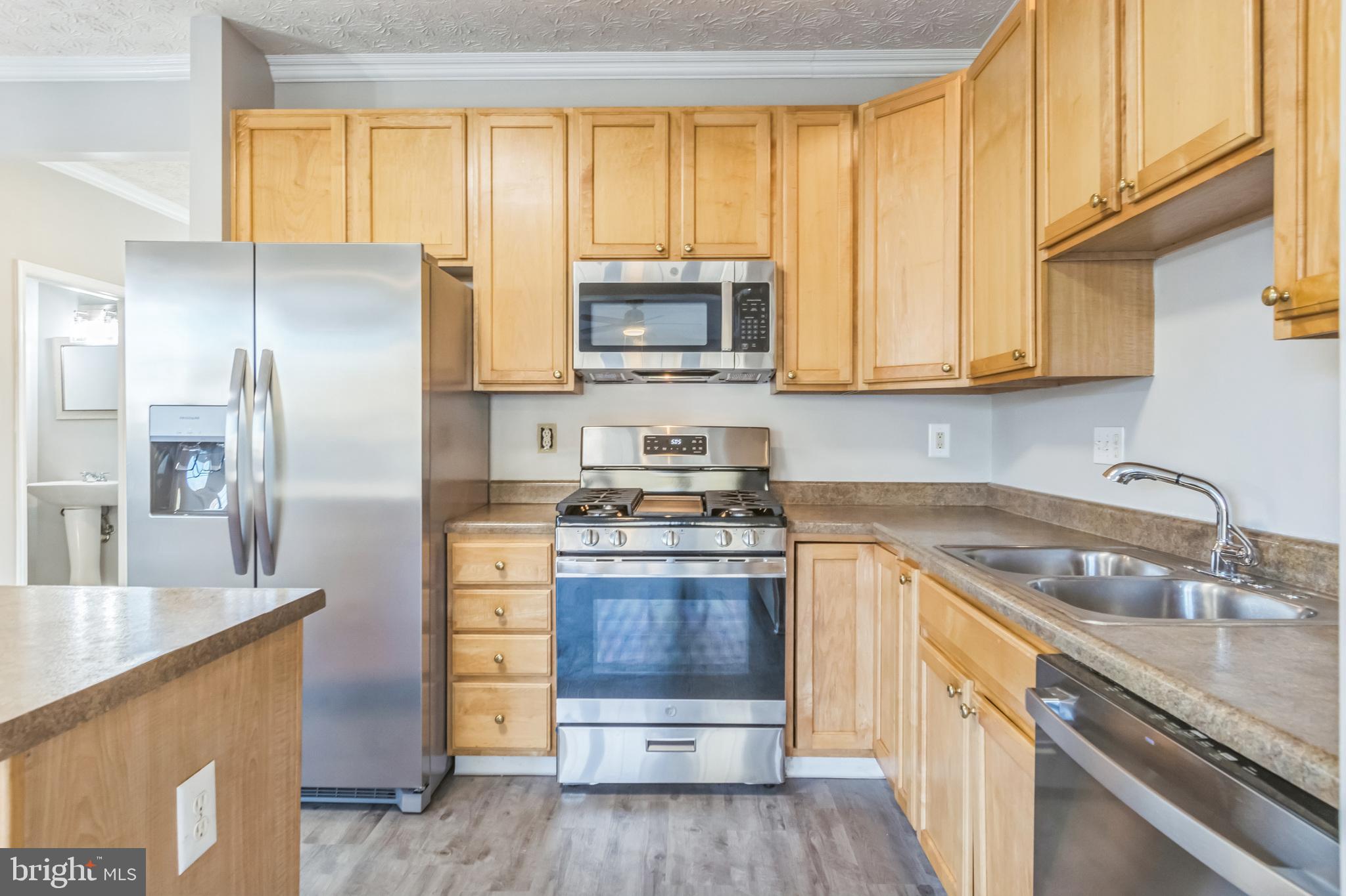 8362 FINCHLEIGH STREET