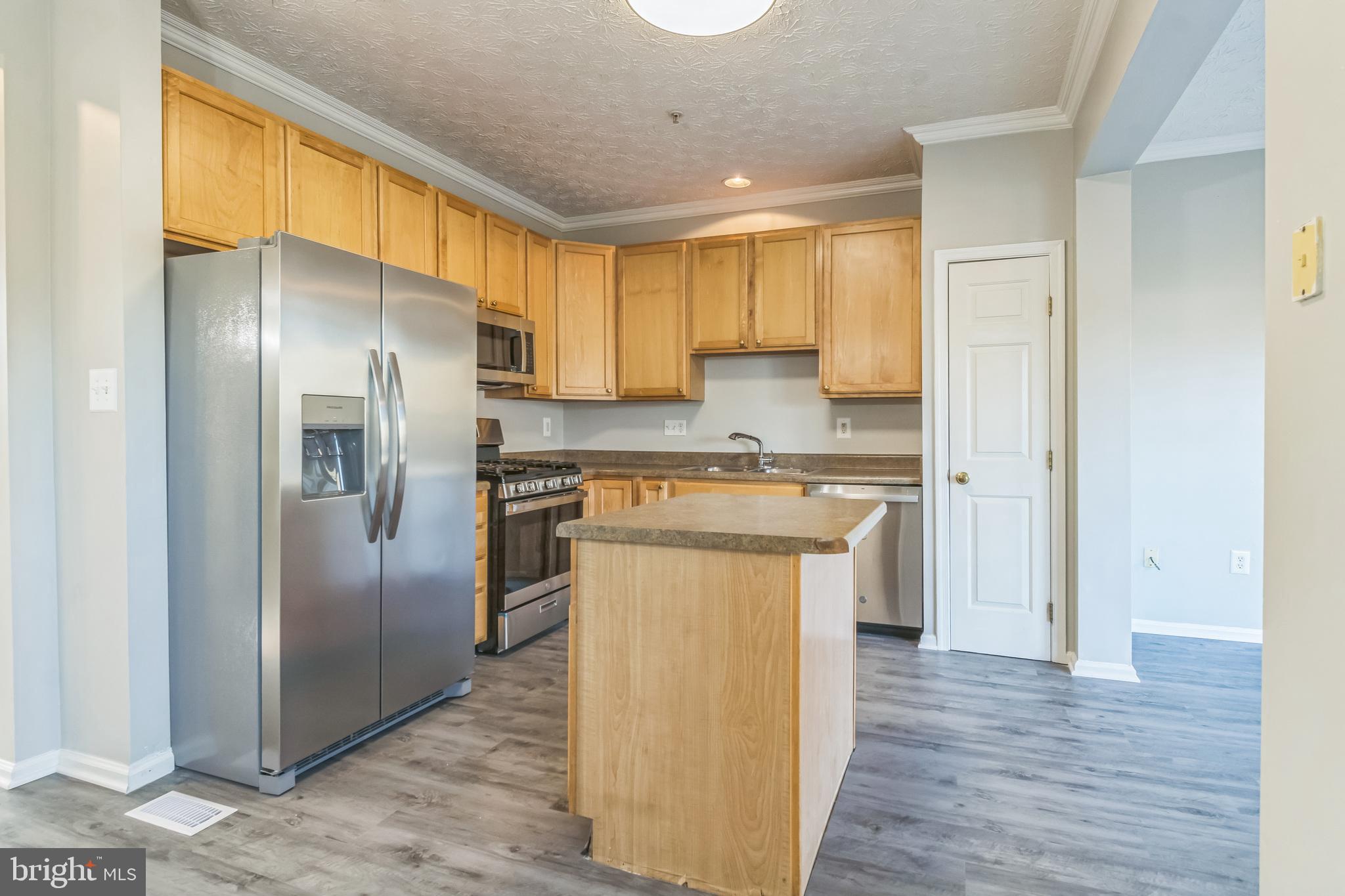 8362 FINCHLEIGH STREET