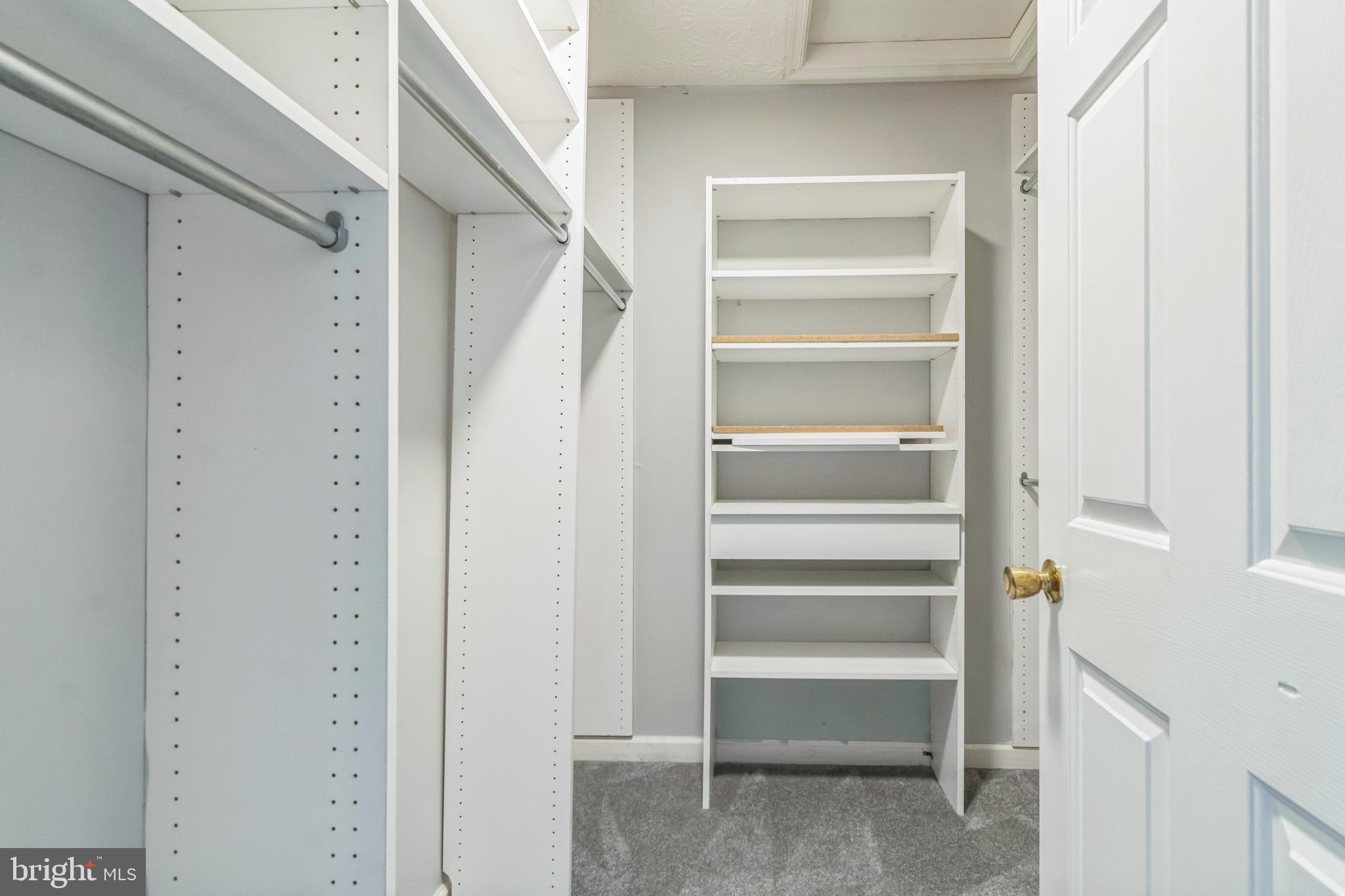 8362 FINCHLEIGH STREET