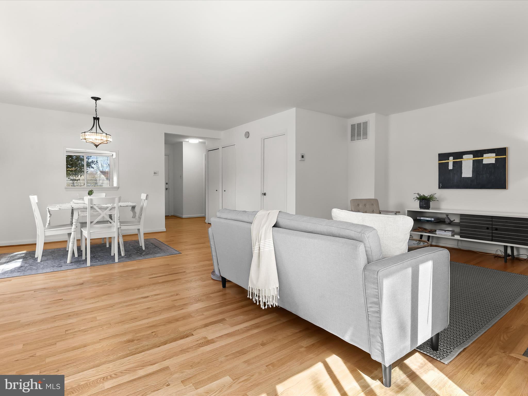 1217 HESSELIUS COURT