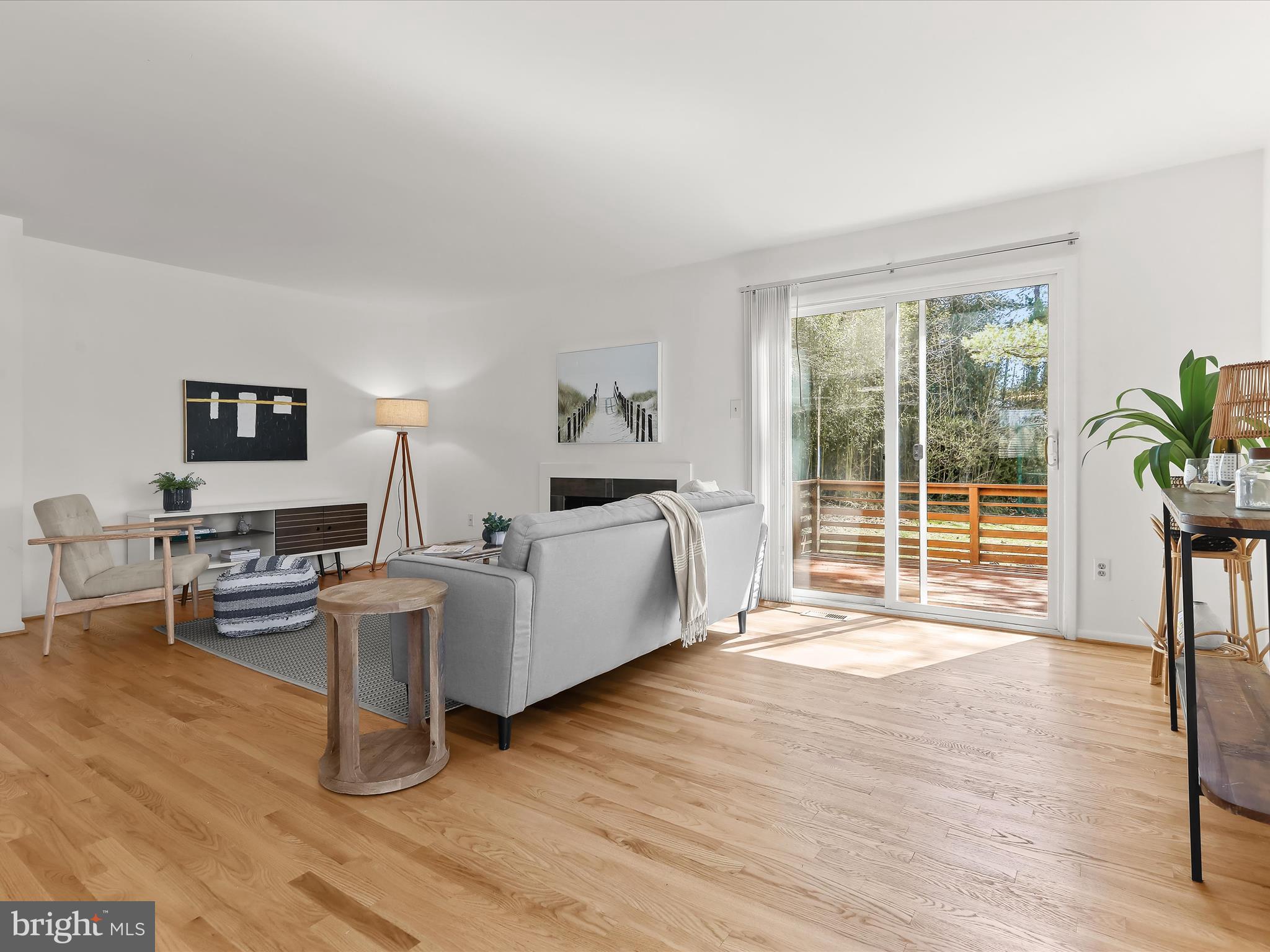 1217 HESSELIUS COURT