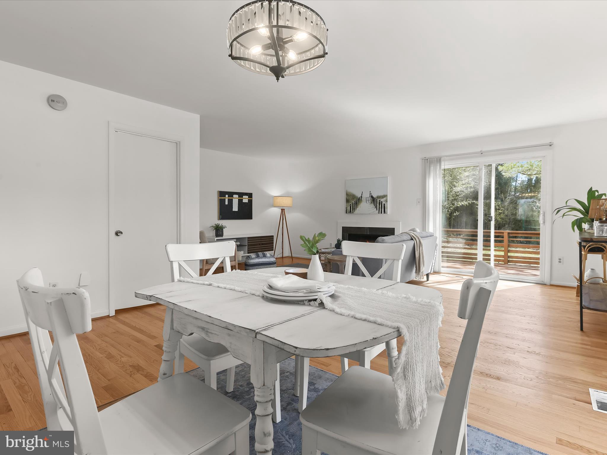 1217 HESSELIUS COURT