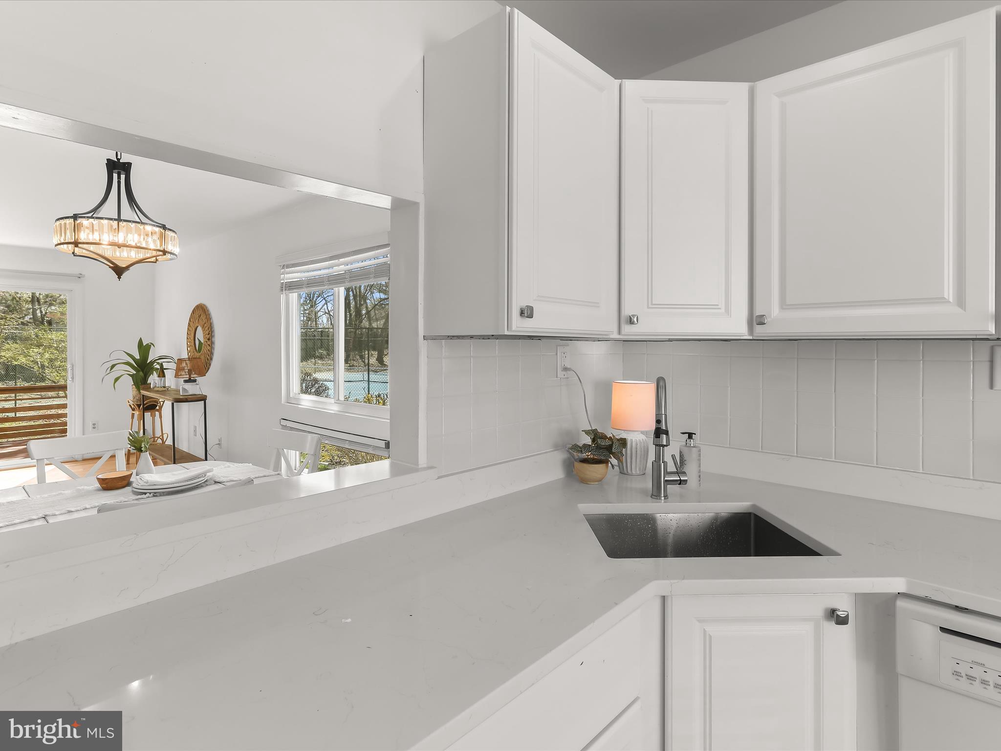 1217 HESSELIUS COURT