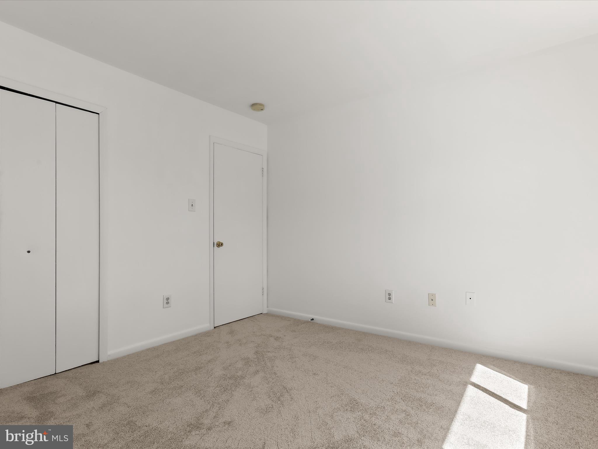 1217 HESSELIUS COURT