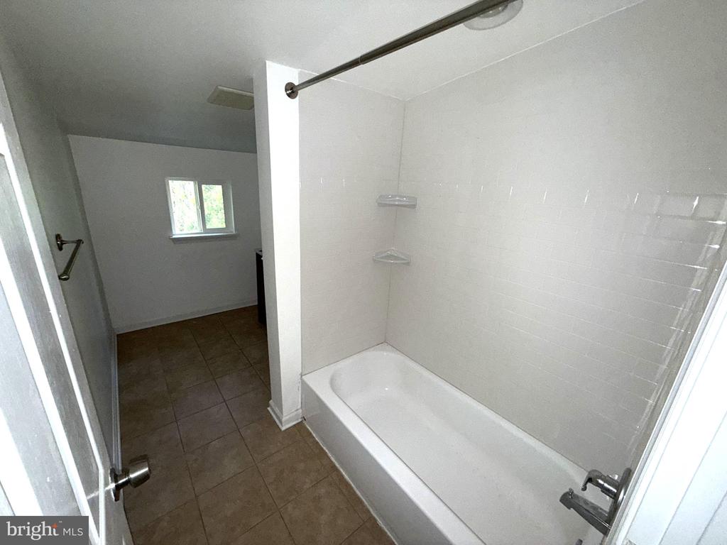 215 SYCAMORE