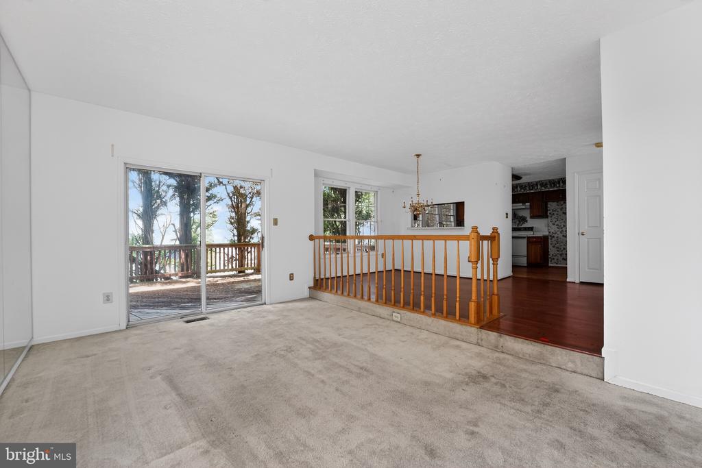 8204 ELKWOOD COURT