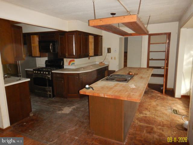 2900 MARLIN DRIVE