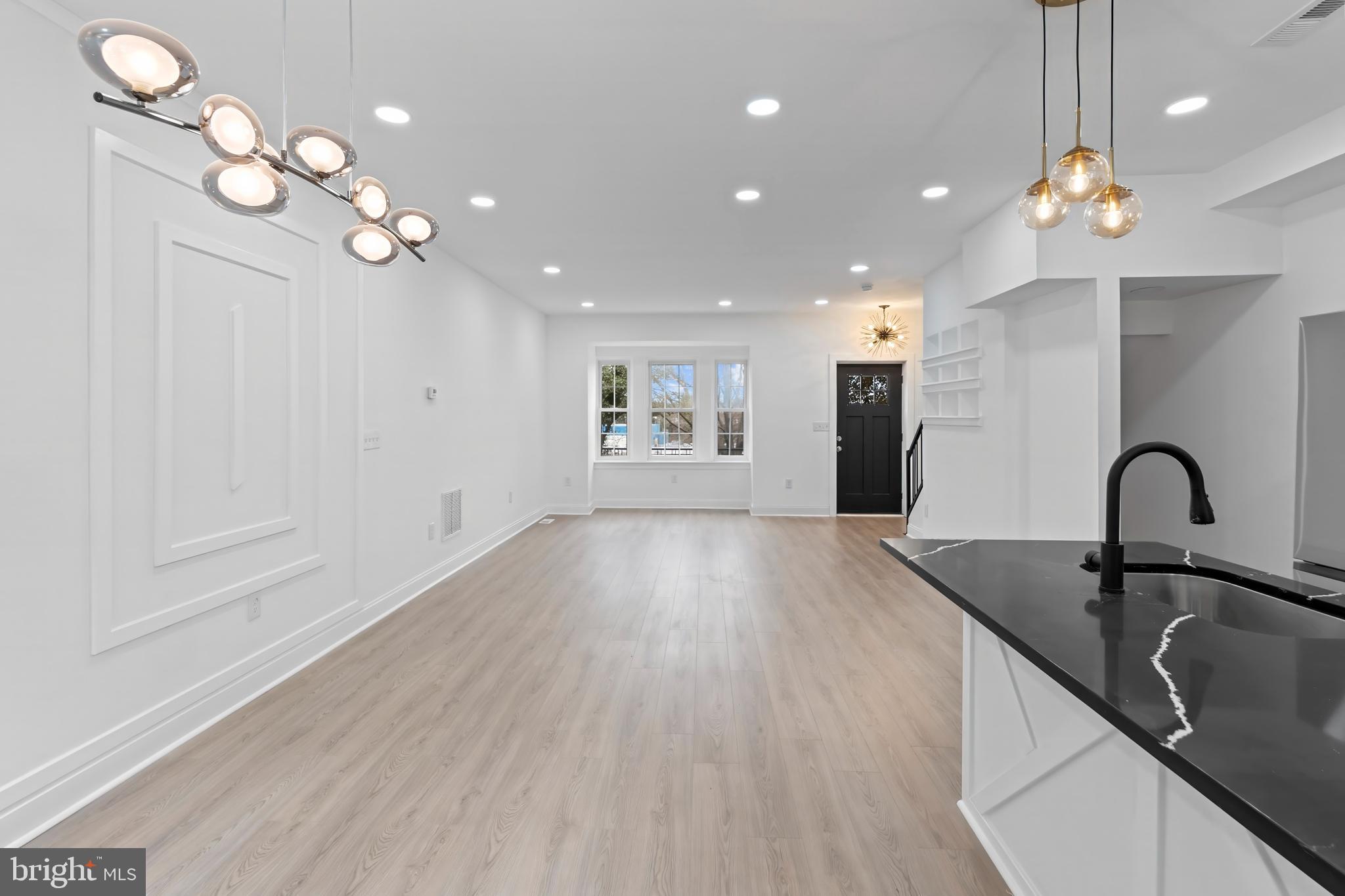 2140 MOUNT ROYAL TERRACE