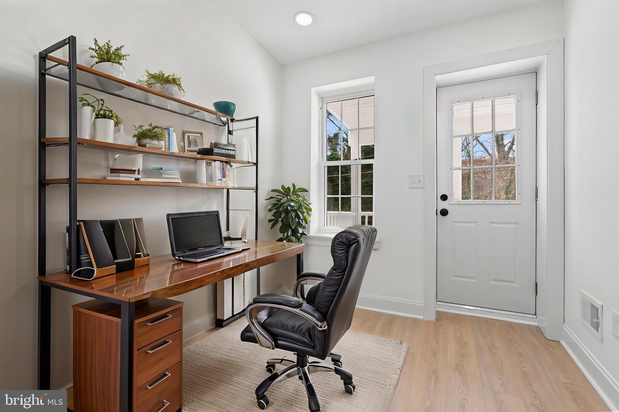 2140 MOUNT ROYAL TERRACE