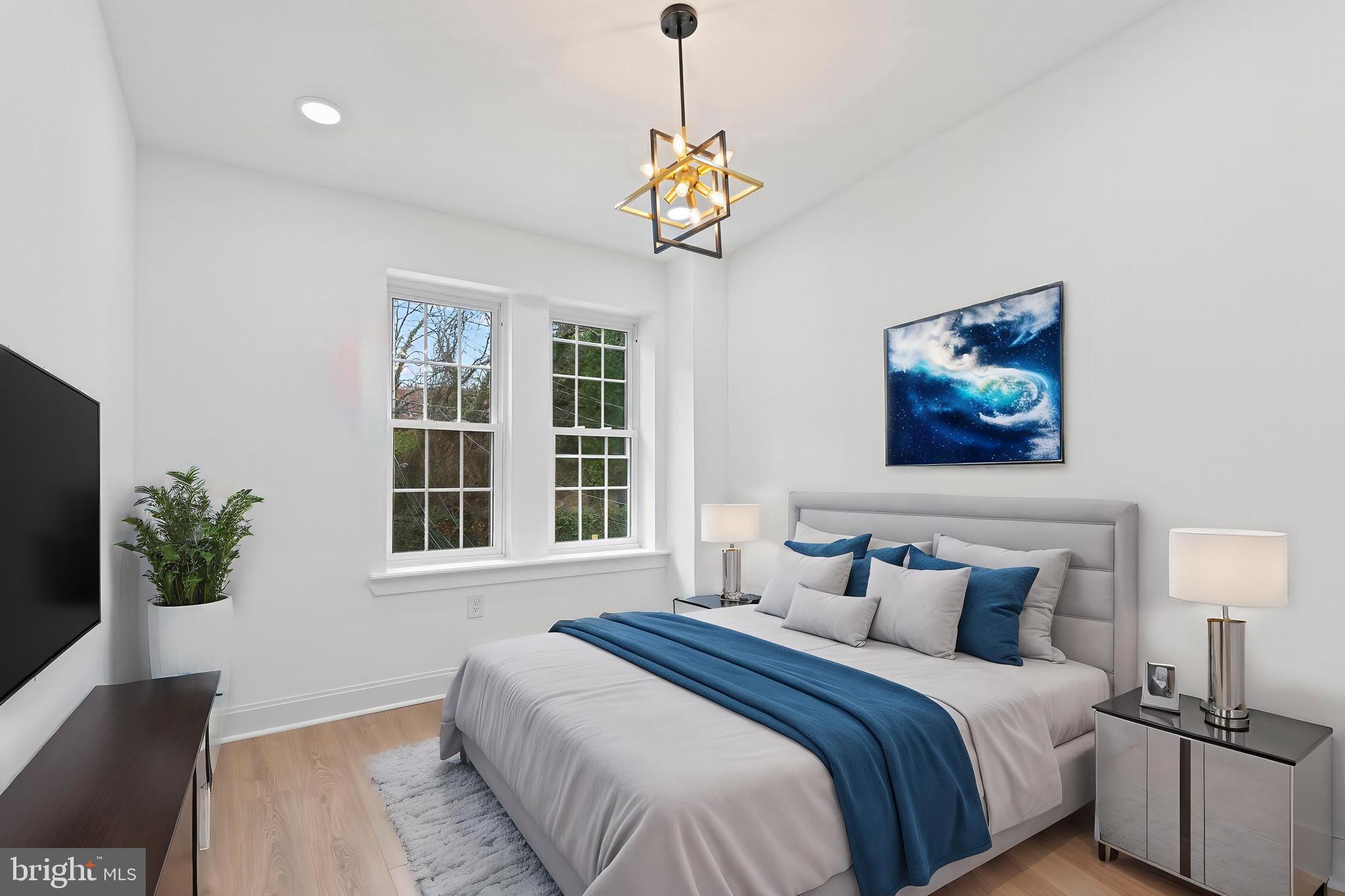 2140 MOUNT ROYAL TERRACE