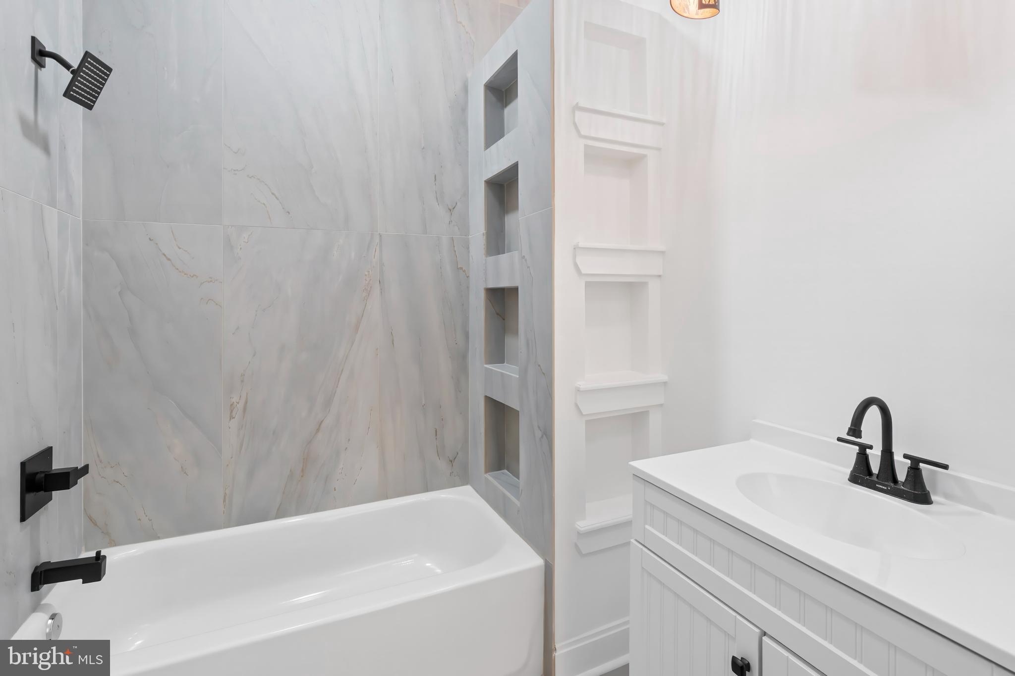 2140 MOUNT ROYAL TERRACE