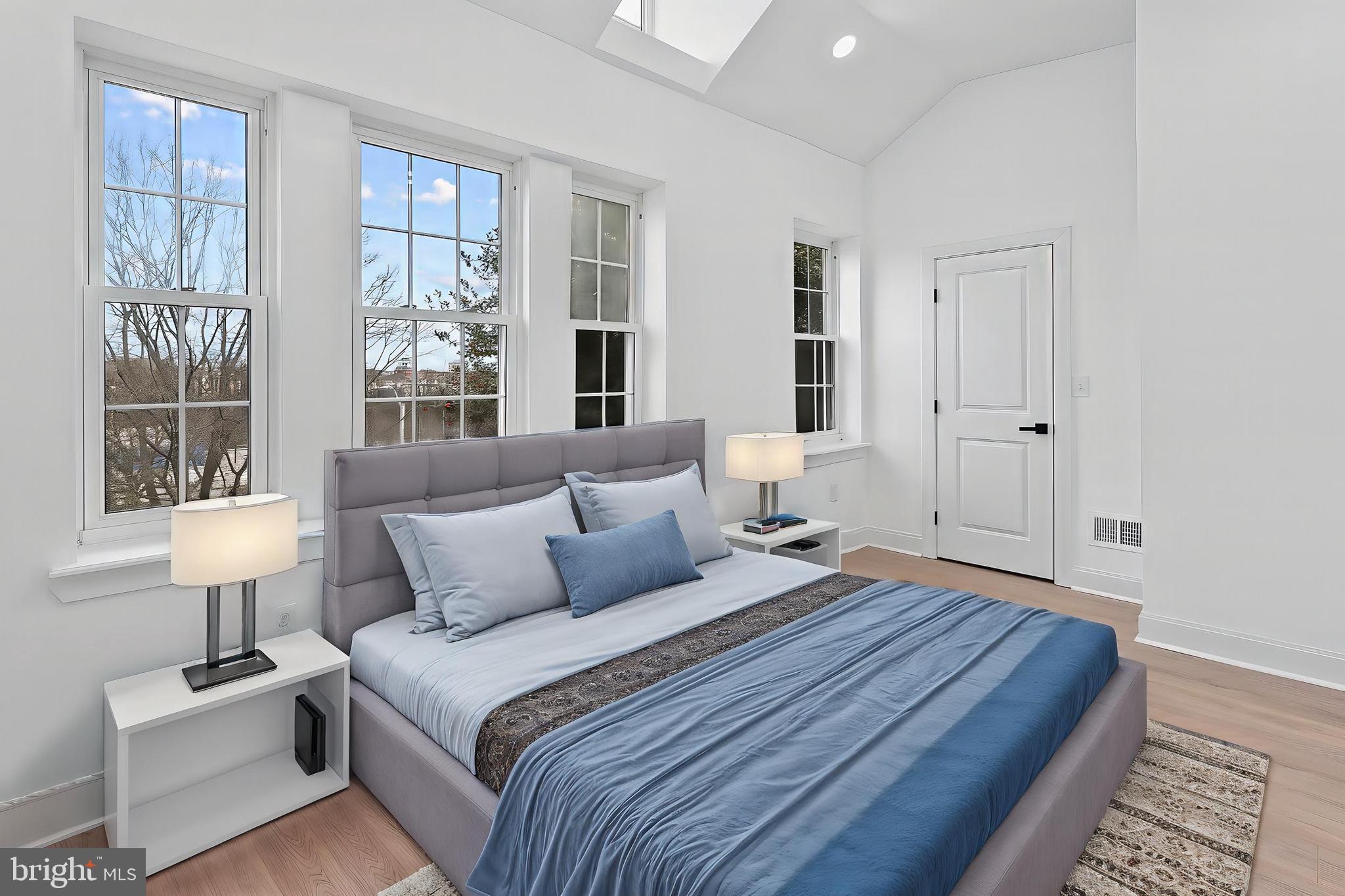 2140 MOUNT ROYAL TERRACE