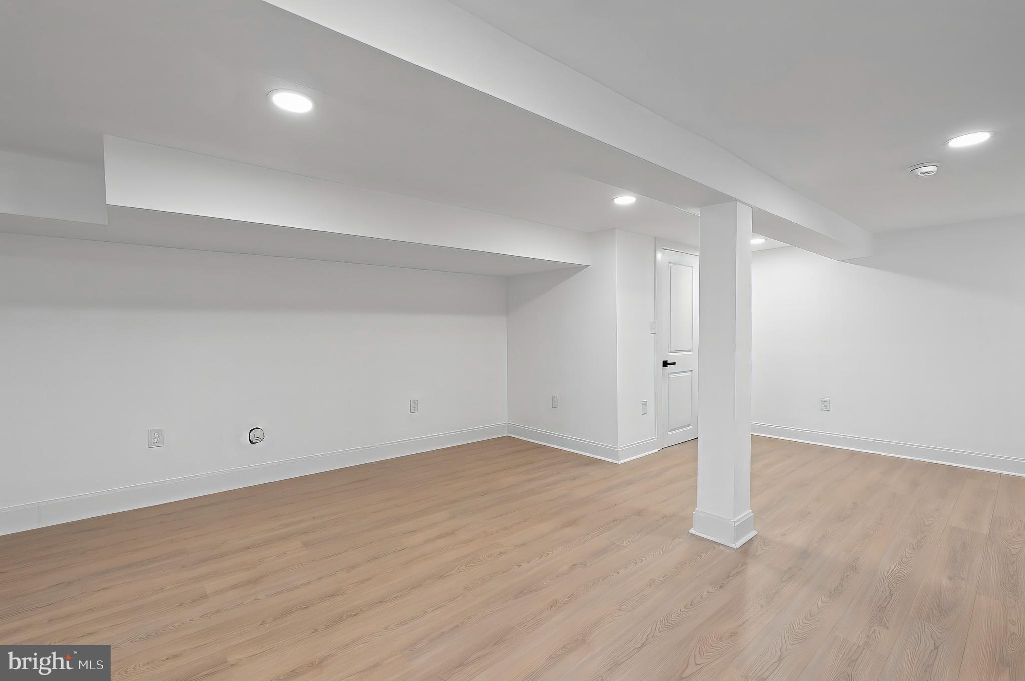 2140 MOUNT ROYAL TERRACE