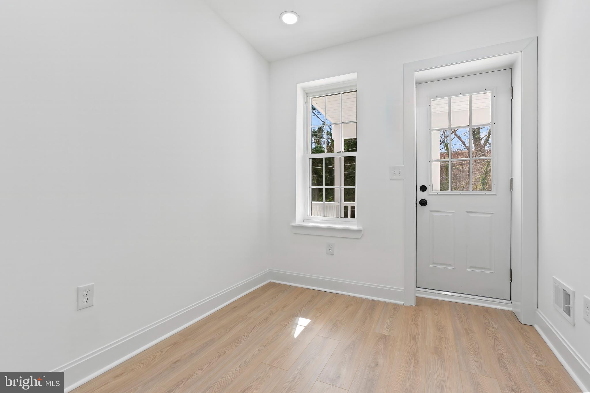 2140 MOUNT ROYAL TERRACE