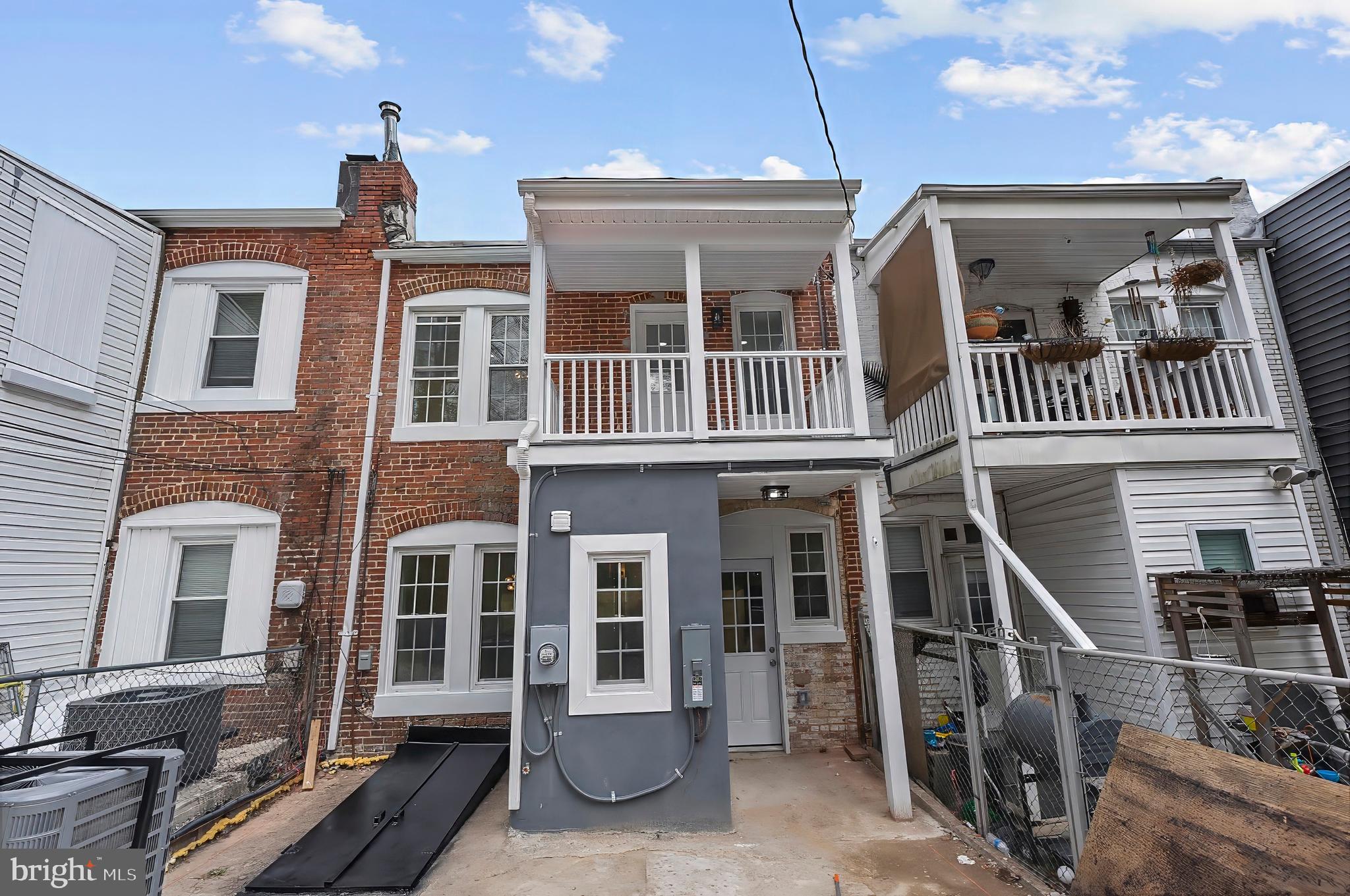 2140 MOUNT ROYAL TERRACE