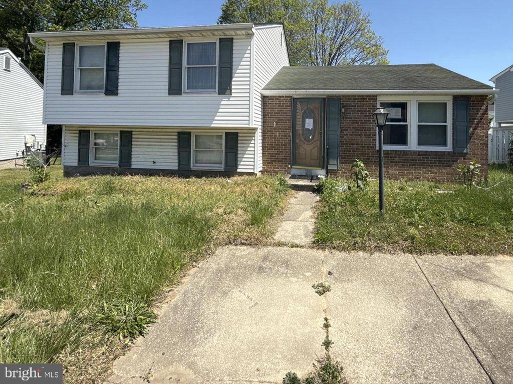 21 WOODMANS COURT